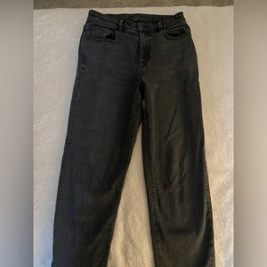 American Eagle jeans women’s size 4 (regular length and stretch waistband)